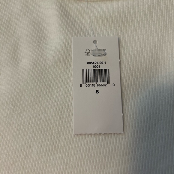 Banana Republic Factory, Ribbed T-shirt - Picture 5 of 5